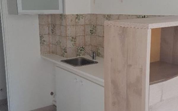 Appartement à louer    1 pièce •  Bordeaux