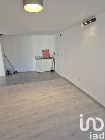 Maison de village 3 pièces de 55 m² à Huriel (03380)