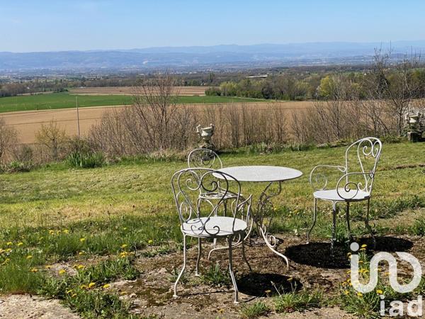 Château 30 pièces de 1 380 m² à Chabeuil (26120)