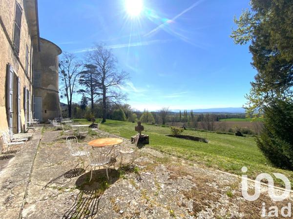 Château 30 pièces de 1 380 m² à Chabeuil (26120)