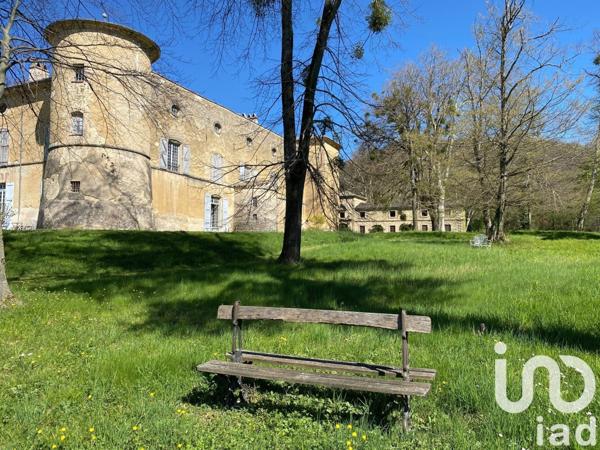 Château 30 pièces de 1 380 m² à Chabeuil (26120)
