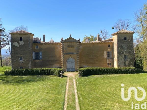 Château 30 pièces de 1 380 m² à Chabeuil (26120)