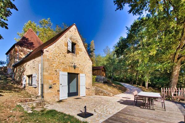 Maison ancienne - Sarlat-la-caneda SARLAT- Maison en pierre idéalement située avec terrain et jaccuzi