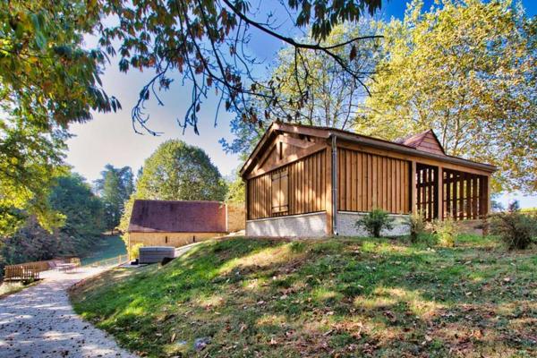 Maison ancienne - Sarlat-la-caneda SARLAT- Maison en pierre idéalement située avec terrain et jaccuzi