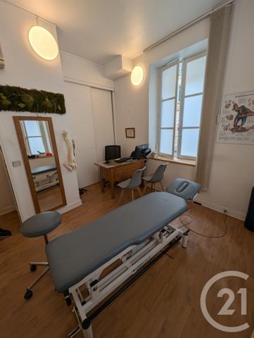 Appartement Autre à vendre  6 pièces - 64,70 m2 PARIS - 75009