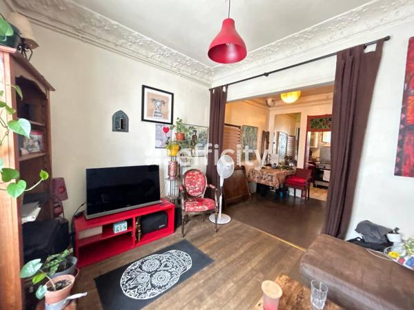 Maison
         4 pièces
        - 73 m² 249 000 € *
