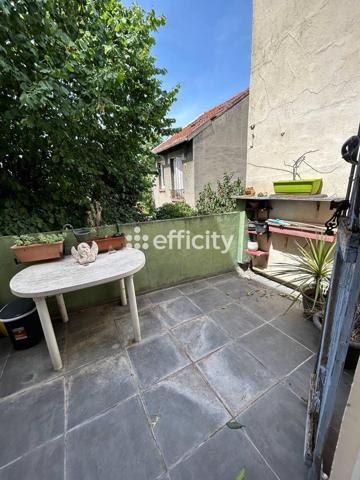 Maison
         4 pièces
        - 73 m² 249 000 € *