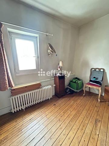 Maison
         4 pièces
        - 73 m² 249 000 € *