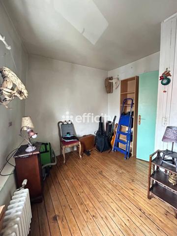 Maison
         4 pièces
        - 73 m² 249 000 € *