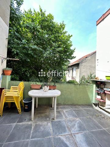 Maison
         4 pièces
        - 73 m² 249 000 € *