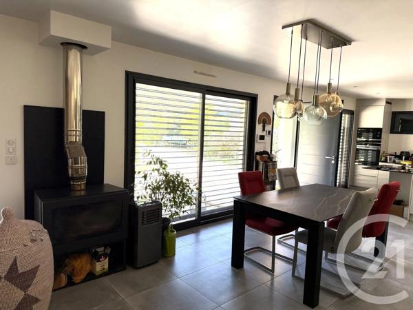 Maison à vendre  5 pièces - 135 m 2   BESANCON  - 25
