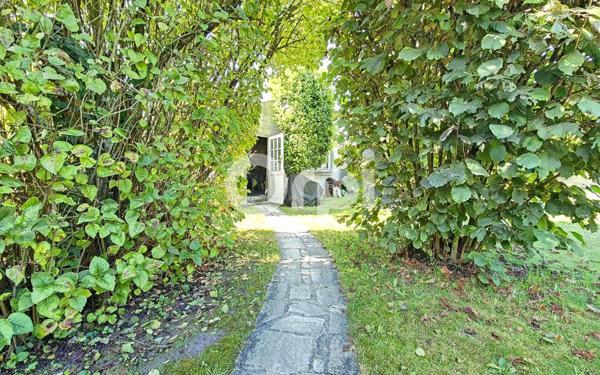 Maison à vendre    5 pièces •  Longueil-Sainte-Marie