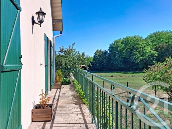 Maison à vendre  5 pièces - 165,76 m 2   ABELCOURT  - 70