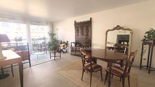 Appartement
         3 pièces
        - 77 m² 542 000 € *
