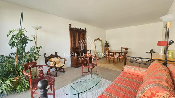 Appartement
         3 pièces
        - 77 m² 542 000 € *
