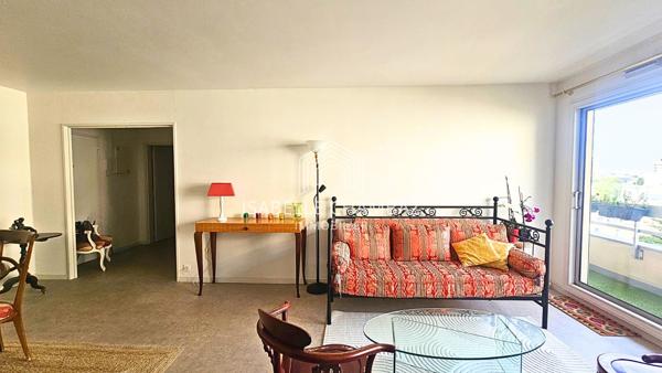 Appartement
         3 pièces
        - 77 m² 542 000 € *