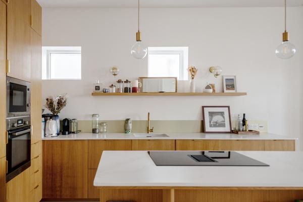 A louer appartement meublé de type 5/6 avec terrasse et vue Mer et Notre Dame de la Garde- Saint Savournin MARSEILLE