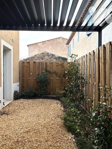 VILLA T4 AVEC JARDINER CENTRE VILLE SAINT-MAXIMIN