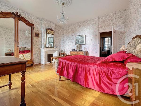 Maison à vendre  5 pièces - 150 m2 ROCHEFORT - 17