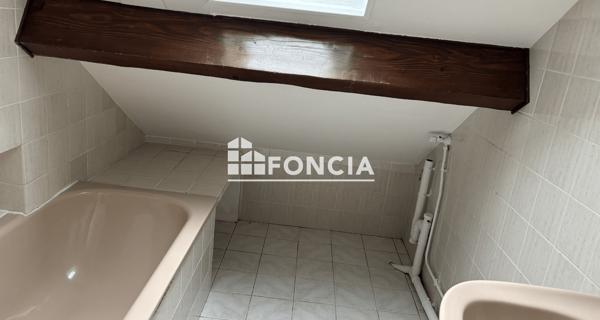 Location Appartement 3 pièces 41 m² - Fontainebleau 77300
