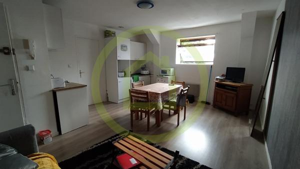 Immeuble à FOURMIES (59610)