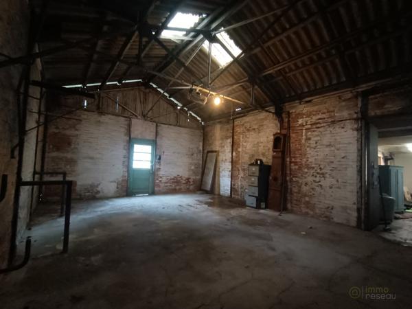 Immeuble à FOURMIES (59610)