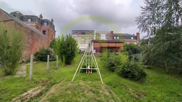 Immeuble à FOURMIES (59610)