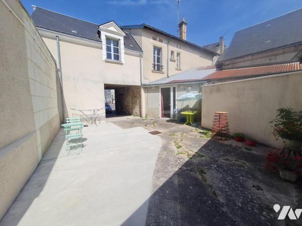ENSEMBLE DE DEUX APPARTEMENTS - A VENDRE - MONTOIRE/ LOIR (41800)
