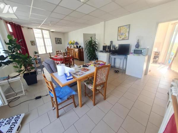 ENSEMBLE DE DEUX APPARTEMENTS - A VENDRE - MONTOIRE/ LOIR (41800)