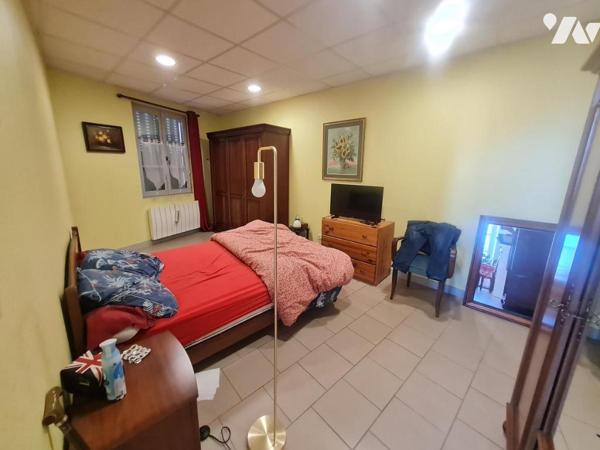 ENSEMBLE DE DEUX APPARTEMENTS - A VENDRE - MONTOIRE/ LOIR (41800)