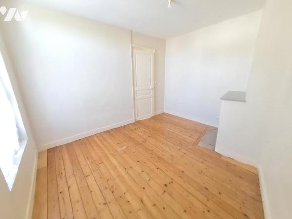 ENSEMBLE DE DEUX APPARTEMENTS - A VENDRE - MONTOIRE/ LOIR (41800)