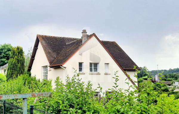 TONNERRE  Maison 228 M2 - 5 Chambres