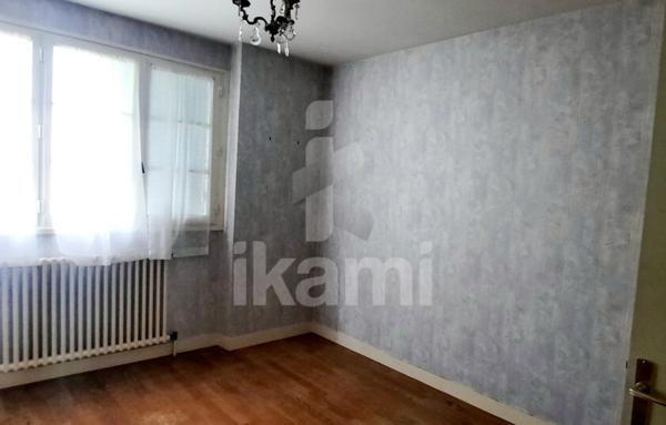 TONNERRE  Maison 228 M2 - 5 Chambres