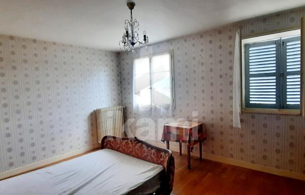 TONNERRE  Maison 228 M2 - 5 Chambres