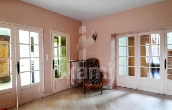 TONNERRE  Maison 228 M2 - 5 Chambres