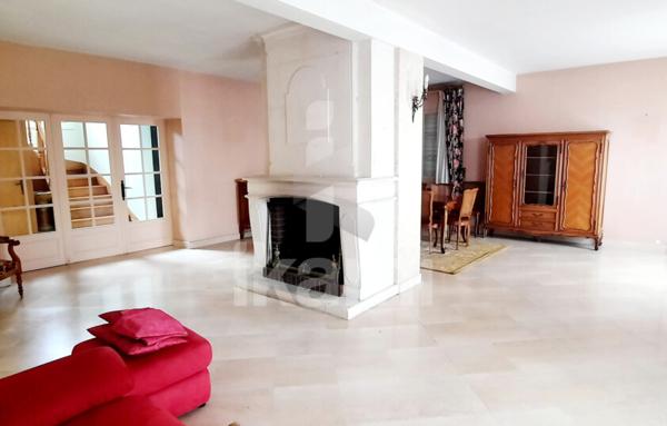 TONNERRE  Maison 228 M2 - 5 Chambres