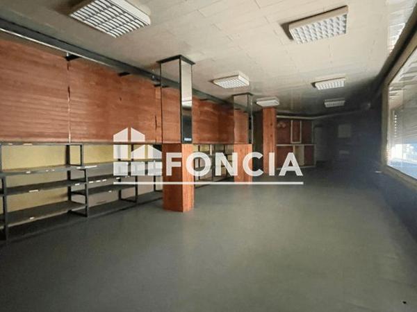 À vendre Local commercial 97.12 m² - Montauban 82000