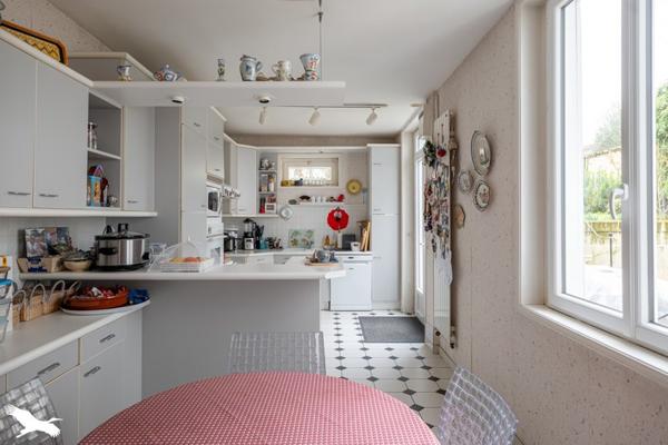 Maison à vendre |  Saint-Jean-d'Angély |  7 pièces | 158 m²