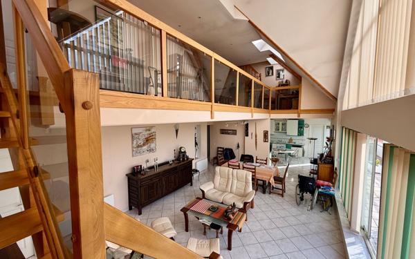 Appartement à vendre    4 pièces • 164,76 m2 Ozoir-la-Ferrière