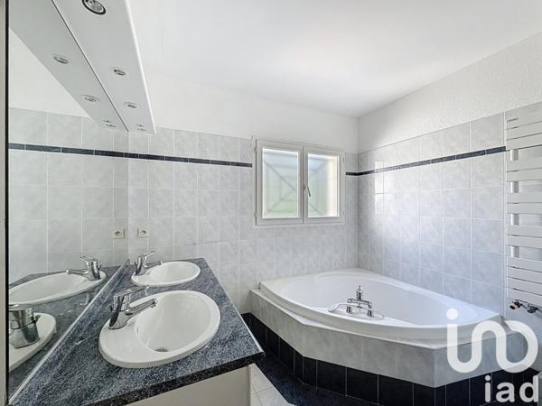 Maison à vendre 5 pièces 148 m² Blanquefort