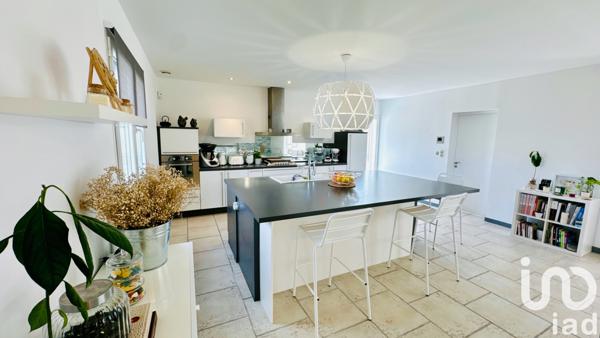 Maison à vendre 4 pièces 200 m² Entraigues-sur-la-Sorgue