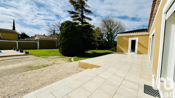 Maison à vendre 4 pièces 200 m² Entraigues-sur-la-Sorgue