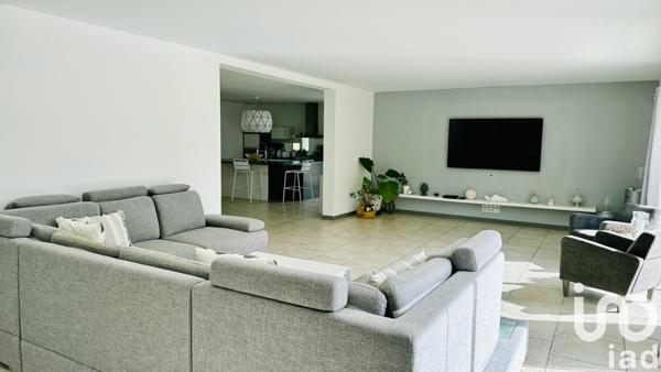 Maison à vendre 4 pièces 200 m² Entraigues-sur-la-Sorgue