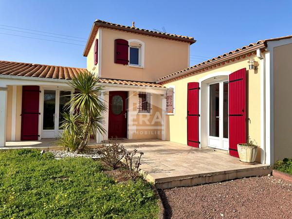 PROPRIÉTÉ D'EXCEPTION AU CALME À LE GUA