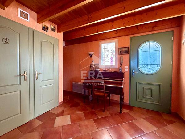 PROPRIÉTÉ D'EXCEPTION AU CALME À LE GUA