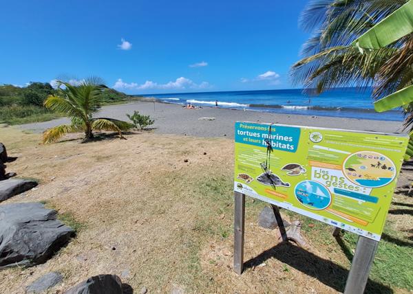 Maison à rénover sur terrain de 2  500 m² proche plage