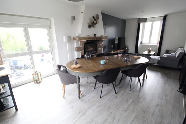 Maison - 9 pièces - 205 m²