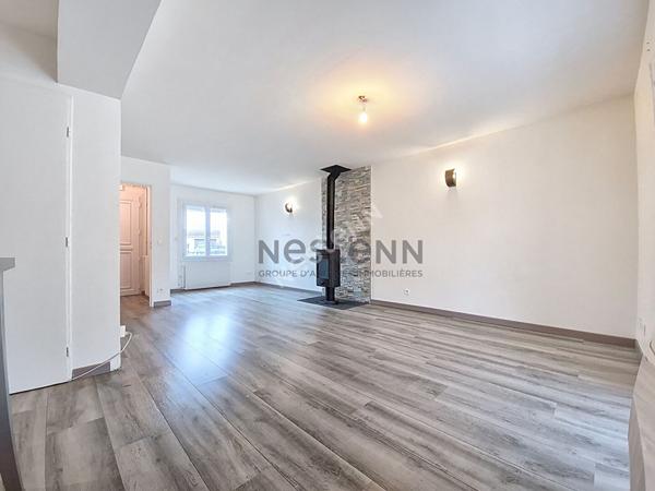 Maison Orange 4 pièce(s) 115 m2 avec garage et jardin