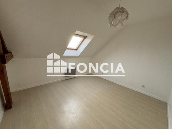 Location Appartement 3 pièces 50.1 m² - 8 RUE DE DINAN Dol De Bretagne 35120