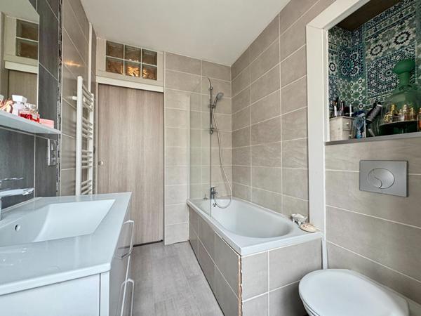 Maison proche de l'hyper centre avec extérieur